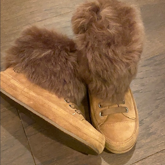 Ugg boots - Picture 2 of 6